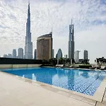 Trophy Live In The Sky Luxury Moon Collection Suites With Difc Views 45Th Floor